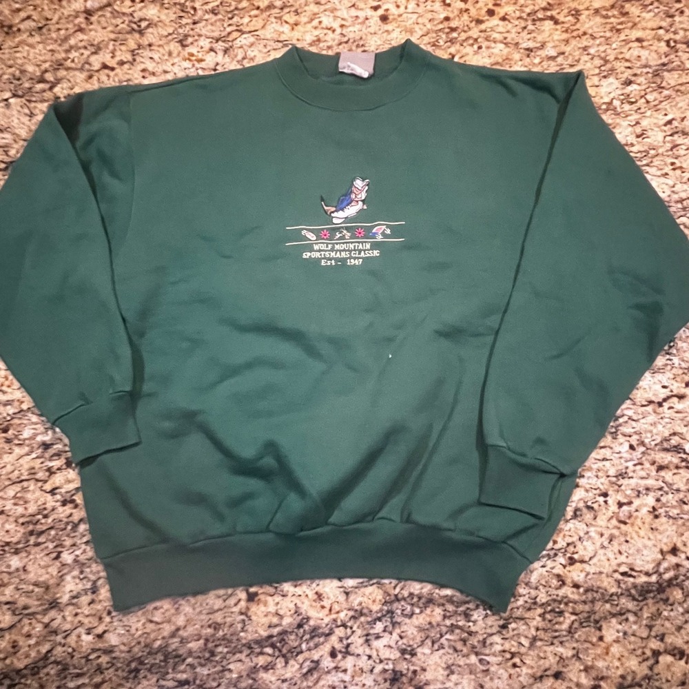 Wolf Mountain Sportsmans Classic Fishing Sweatshirt Mens Green Embroidered Bass